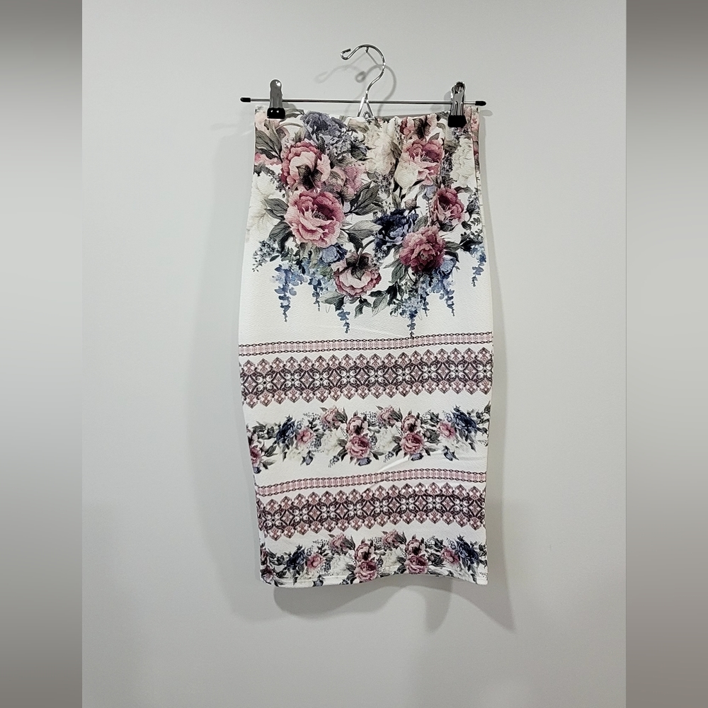 Beautiful Pencil Skirt Bodycon - Size M
